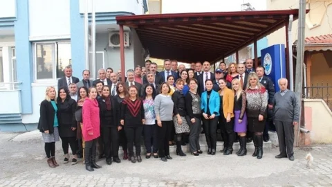 Arsuz Belediye Başkanı Nazım Culha'ya Sürpriz Doğum Günü Kutlaması