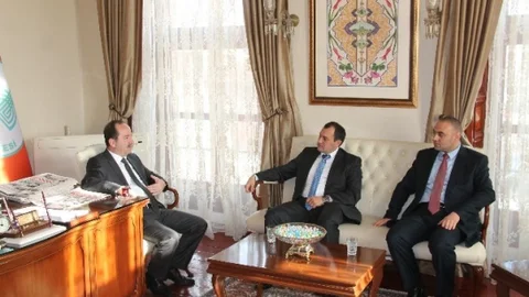 Burgaz Ve Şumnu Bölgesi Milletvekilleri Belediye Başkanı Gürkan'ı Ziyaret Etti