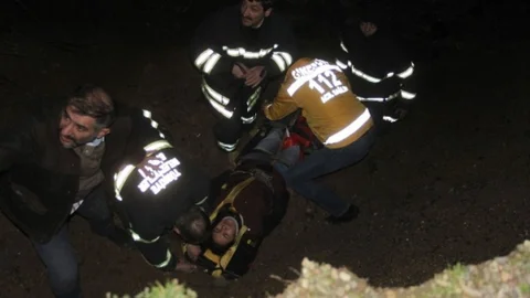 Denizi İzlerken Uçuruma Yuvarlandı