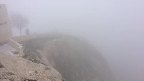 Elazığ'da Yoğun Sis Nedeniyle Sürücüler Zor Anlar Yaşadı
