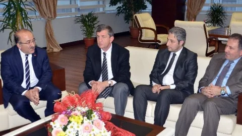 AK Parti İl Yönetiminden Başkan Gümrükçüoğlu'na Ziyaret