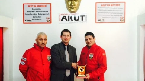 Bacanlı'dan AKUT Afyon Lojistik Ve Operasyon Merkezini Ziyaret