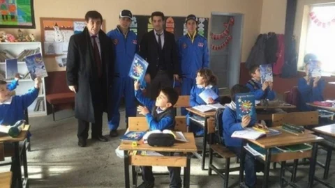 Miniklere THK Emirdağ Şubesinden Ziyaret