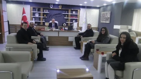 Başkan Şahiner Başarılı Öğrencileri Ödüllendirdi