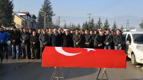 Bolulu Kıbrıs Gazisi Toprağa Verildi