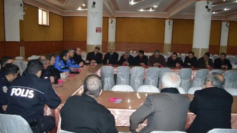 Erzincan Emniyetinden Kızılay Mahallesi İle Saht Toplantısı