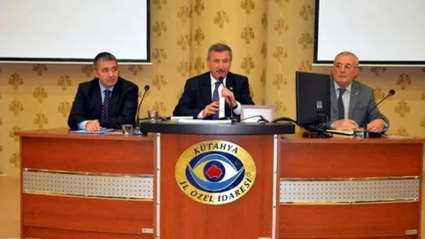 Vali Yılmaz Kaloriferler Dona Karşı Cumartesi Ve Pazar Günleri De Yakılabilir