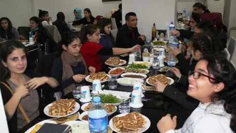 Kaymakam Ayca Başarılı Öğrenciler İçin Etkinlik Organize Etti