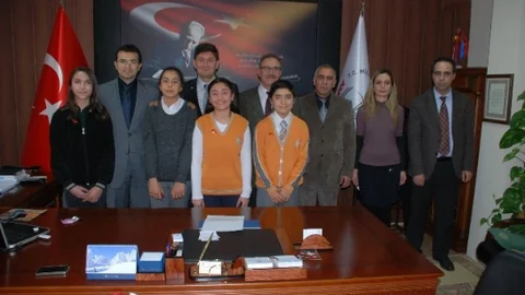 TEOG'da Türkiye Derecesi Yapan Öğrencilere Altın