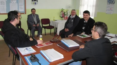 Cumhuriyet Ortaokulu Müdürü Özyurt'a ”Hayırlı Olsun” Ziyareti