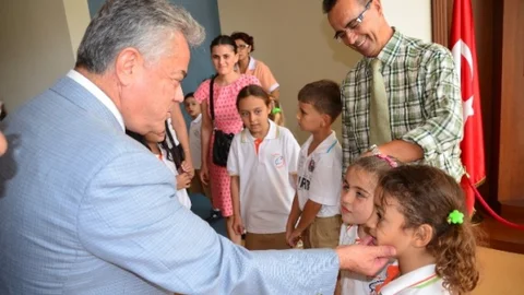 Başkan Acar'ın Öğrencilere Yarı Yıl Tatil Mesajı