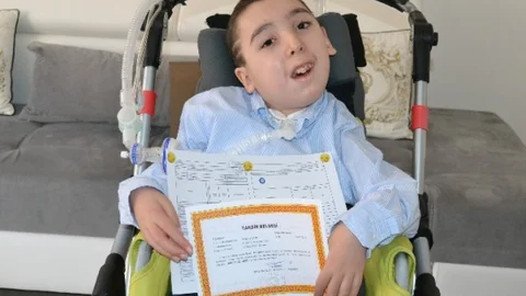 Engelli Ege'nin Karne Sevinci