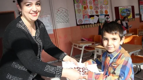 Ardahan'da Çocukların Karne Sevinci