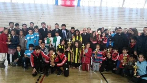 Badminton Turnuvası Sona Erdi