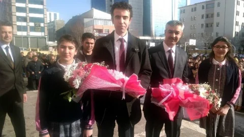 TEOG Birinci Karnesini Aldı