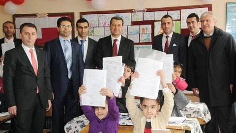 Batman'da 170 Bin Öğrenci Karne Heyecanı Yaşadı