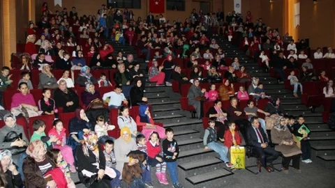 Sosyal Gelişim Merkezi'nde İlk Dönem Eğitimleri Sona Erdi