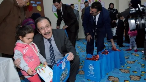 Palandöken Belediyesi Kreşinde İlk Karne Heyecanı Yaşandı