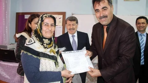 Milli Eğitim Müdüründen Velilere 'çocuk Yapın' Uyarısı