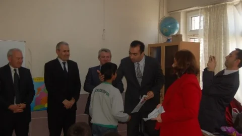 Başarılı Öğrencilere Yurt Dışı Gezisi