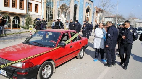 Adliye Önünde 4 Kişinin Yaralandığı Kavgaya 3 Tutuklama