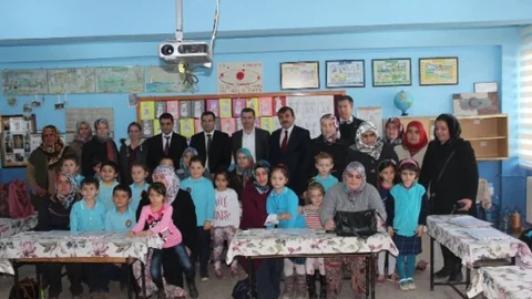 Başarılı Öğrencilere Ödül