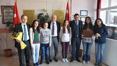 Ortahisar'da Öğrencilerin Karne Heyecanı