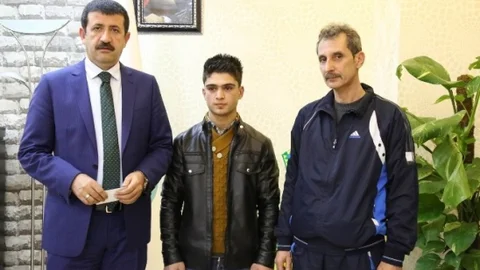 Başkan Ekinci Milli Sporcuya Kucak Açtı