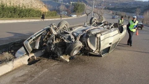 (Özel Haber) Takla Atan Araçtan Sağ Çıktılar