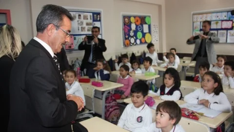 Marmaris'te 13 Bin Öğrenci Karne Heyecanı Yaşadı