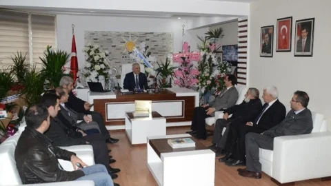 AK Parti'li Aday Adayı Taşkın ''Yeni Anayasa Vazgeçilmez Hedeftir''