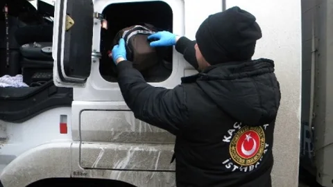 Hamzabeyli'de 1 Milyon 500 Bin Tl Değerinde Eroin Yakalandı