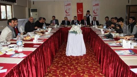 Sp Gazetecilerle Bir Araya Geldi