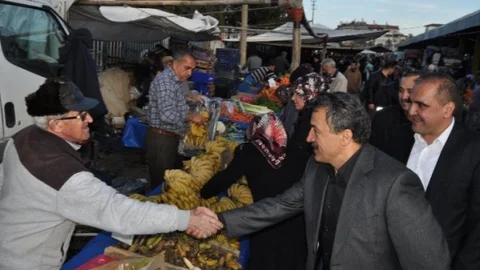Başkan Tutal'dan Pazar Esnafına Teşekkür