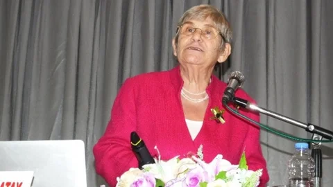 Canan Karatay “Zeytin Yerseniz Hastanenin Yolunu Unutursunuz”