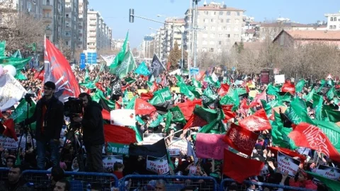 Diyarbakır'da 'peygambere Saygı' Mitingi