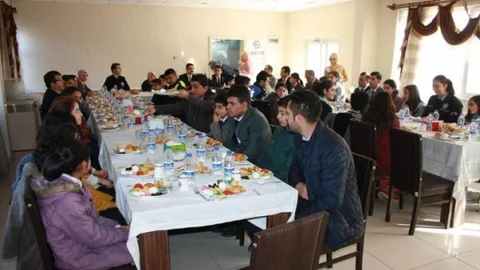 Kaymakam Kattaş TEOG'da Dereceye Giren Öğrencilerle Bir Araya Geldi