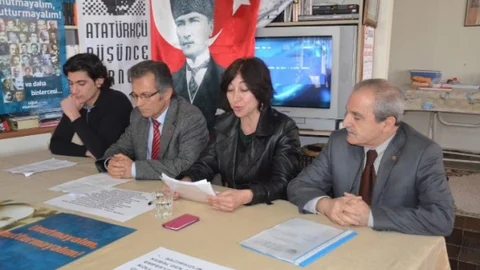 Add Uğur Mumcu'yu Andı