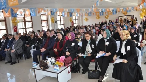 AK Parti Bozüyük Kadın Kolları Başkanı Güven Tazeledi