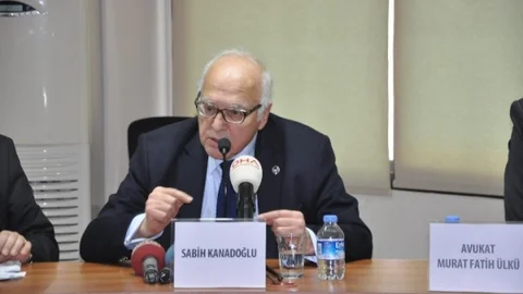 İzmir'de 'adalet Ve Demokrasi' Paneli