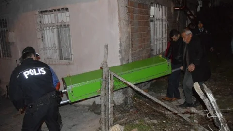 Alzheimer Hastası Yaşlı Kadın Balkondan DÜşerek Öldü