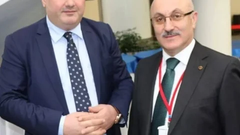 Saraç MÜSİAD Kongresine Katıldı