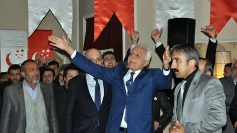 Mustafa Kamalak Saadet Partisi Kongresine Katıldı