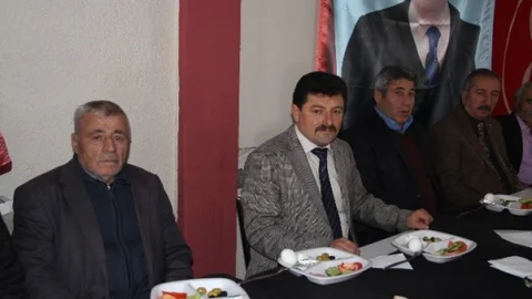 MHP Teşkilatı Kahvaltıda Bir Araya Geldi