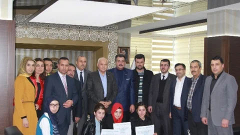 Başkan Kale Şampiyonları Ağırladı