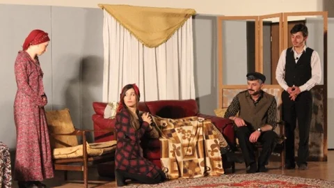 Terme'de ‘Ufkumdaki Karanlık' Tiyatrosu