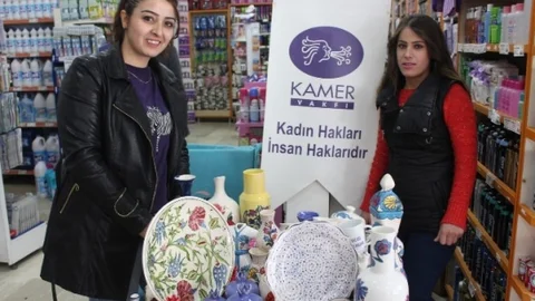 Kamer'li Kadınlar El Emeği Seramikler İçin Stant Açtı