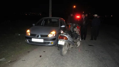 Motosiklet Otomobile Çarptı 1 Yaralı