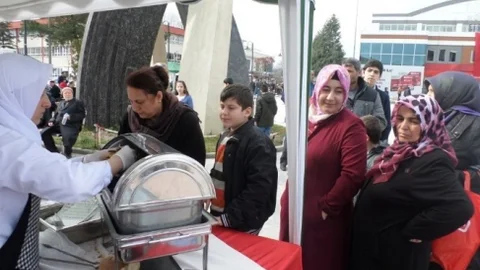 Sakarya'daki Hamsi Festivaline Yoğun İlgi