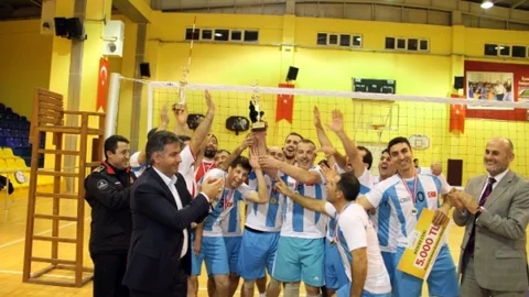 İtfaiye Kupa Ateşini Söndürdü